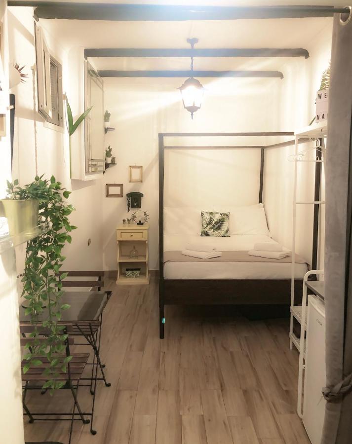 Jungle 13 - Room And Apartments Νάπολη Εξωτερικό φωτογραφία