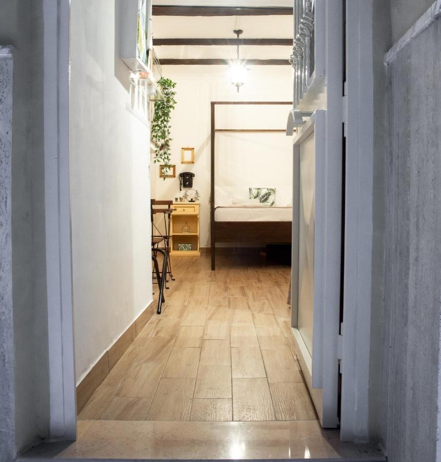 Jungle 13 - Room And Apartments Νάπολη Εξωτερικό φωτογραφία